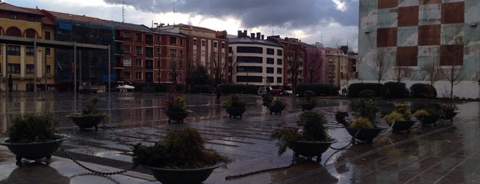 Plaza del Ajedrez is one of Tempat yang Disimpan Mikel.