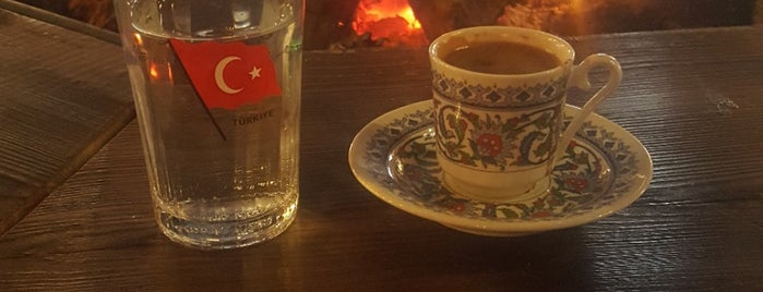 İrten Börek is one of Ye & İç & Gez.