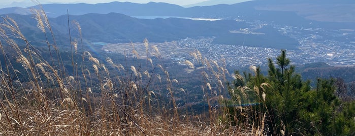 Mt. Shakushi is one of 山梨百名山.