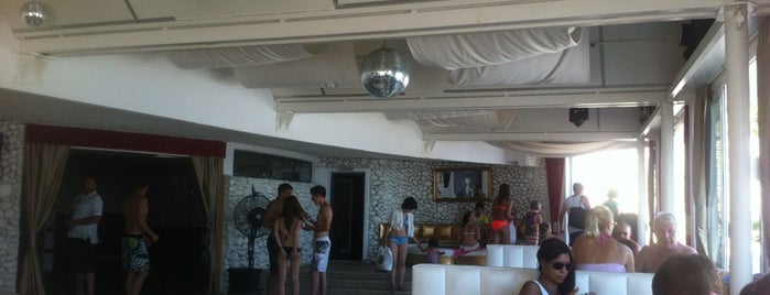 East West Beach Club Dubrovnik is one of Food recommendations by Dubrovnik Guide.