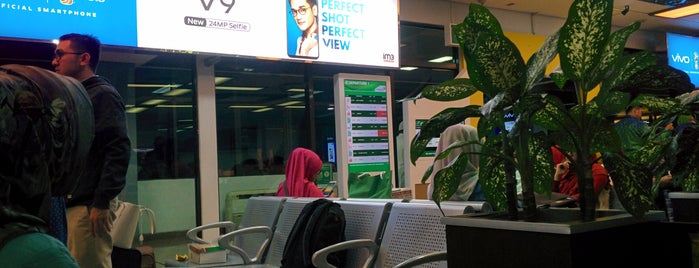 Waiting Room Bandara International Minangkabau is one of My Place.