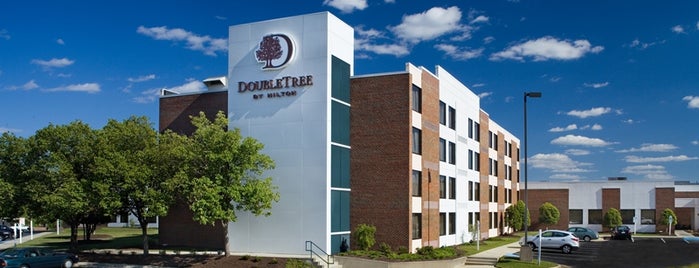 DoubleTree by Hilton is one of Lieux qui ont plu à BECKY.