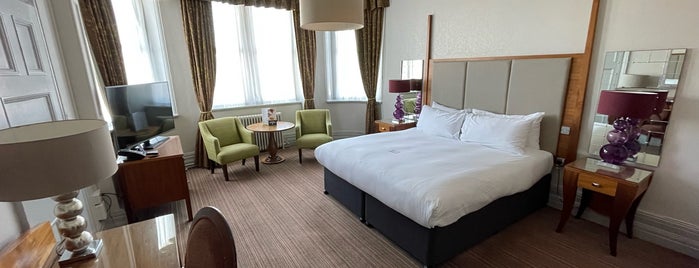 DoubleTree by Hilton Harrogate Majestic Hotel & Spa is one of Tempat yang Disukai Tristan.