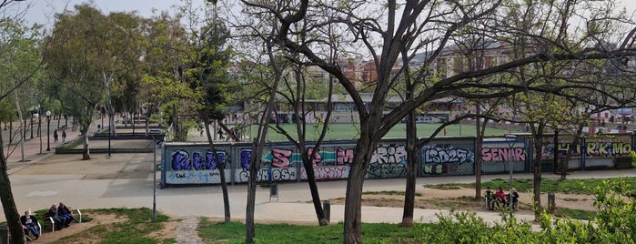 Parc Esportiu de Can Dragó is one of Lugares para correr en Barcelona.