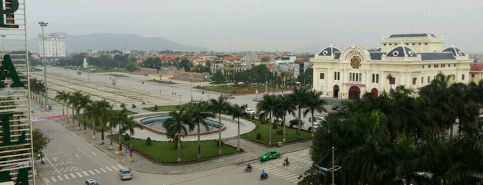 Quảng trường Lam Sơn is one of Thanh Hoa Place I visited.