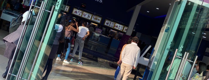 Cinépolis is one of De compras y ¡al cine!.