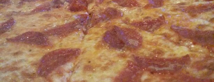 Ello Amici's East Coast Pizzeria is one of Lugares favoritos de PP1165.