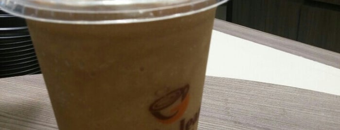 Gloria Jeans is one of Maryhelさんのお気に入りスポット.