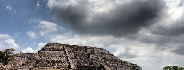 Zona Arqueológica Xochicalco is one of Tempat yang Disukai Adriana.