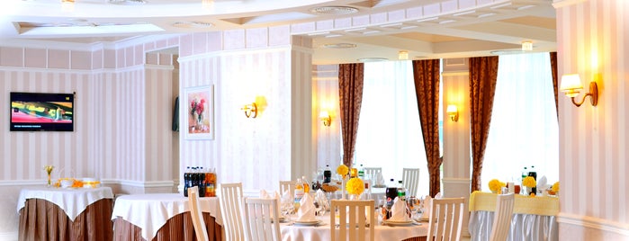 Софиевский Посад is one of Ресторан для свадьбы.