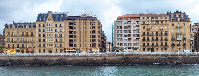 Donostia-San Sebastián is one of Pipe'nin Beğendiği Mekanlar.