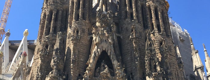 The Basilica of the Sagrada Familia is one of Pipe’s Liked Places.