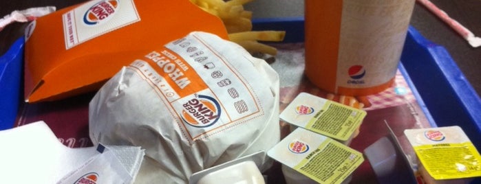 Burger King is one of Orte, die Naciye gefallen.