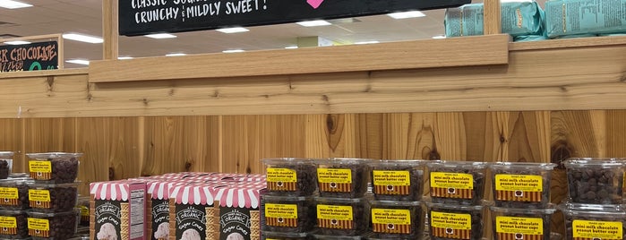Trader Joe's is one of SE.