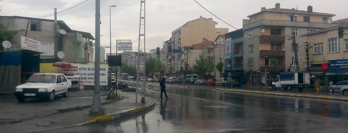Yenidoğan is one of Tempat yang Disimpan Gül.