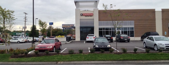 Chipotle Mexican Grill is one of Orte, die Dave gefallen.