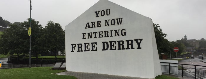 Free Derry Monument is one of Roadtrip / Ireland.