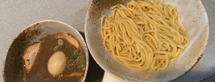 麺屋白頭鷲 is one of ラーメン.