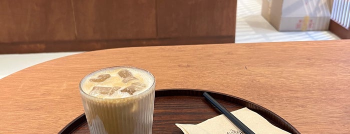 바오밥나무 is one of Coffee&desserts.
