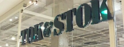 Tok&Stok is one of Andressa’s Liked Places.