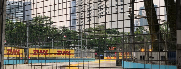 Singapore F1 GP: Turns 16 & 17 (formerly 19 & 20) is one of Singapore Formula 1 Grand Prix.