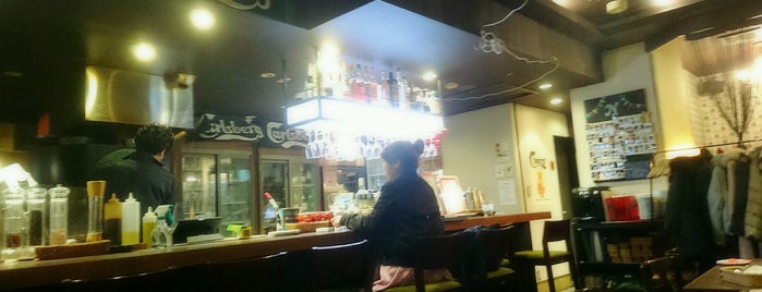 PIZZERIA BAR NAPOLI 渋谷宮益坂店 is one of 渋谷ランチ.