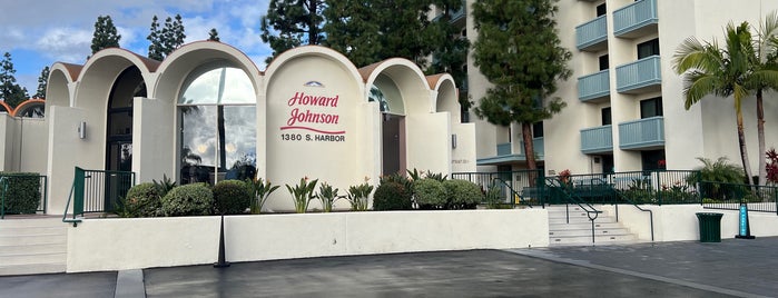 Howard Johnson Anaheim Hotel and Water Playground is one of Hotel list.