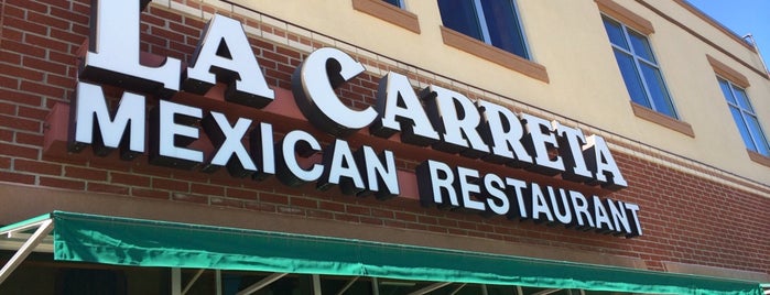 La Carreta Mexican Restaurant is one of Tempat yang Disukai Emily.