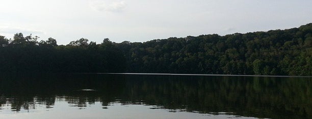 Lake Redman is one of Places to visit.