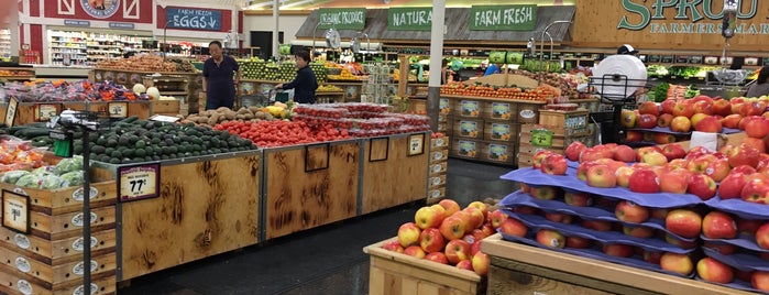 Sprouts Farmers Market is one of Raw Foods Restaurant in San Jose, CA.