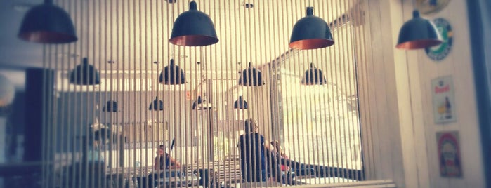 Carrot Café is one of BCN.