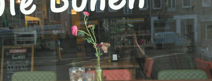 Geknipte Bonen is one of Independent Coffee places Amsterdam.