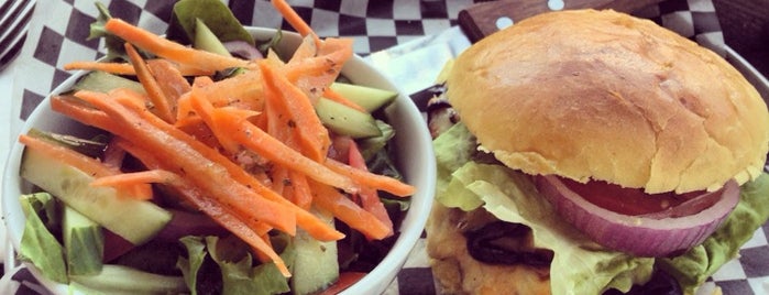Bite Burger House is one of Posti che sono piaciuti a Phoenix 💥💥💥.