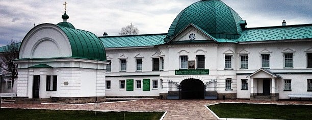 Holy Trinity Alexander-Svirsky Monastery is one of Монастыри России.