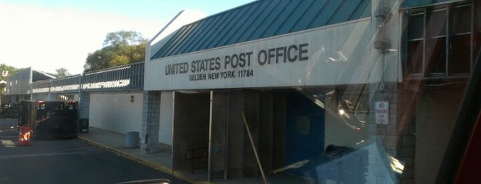 US Post Office is one of Locais curtidos por Zachary.