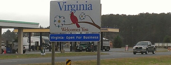 Maryland-Virginia State Line is one of สถานที่ที่ 🖤💀🖤 LiivingD3adGirl ถูกใจ.