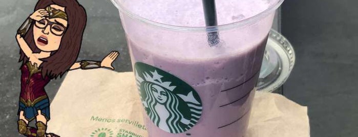 Starbucks is one of Posti che sono piaciuti a Fernanda.