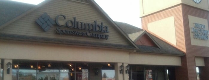Columbia Sportswear is one of Tempat yang Disukai Enrique.