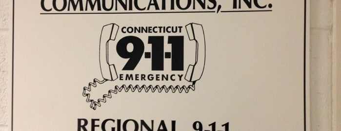 Valley Shore 911 is one of Locais curtidos por Troy.