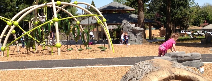 Evelyn Schiffler Memorial Park is one of Lugares favoritos de Peter.