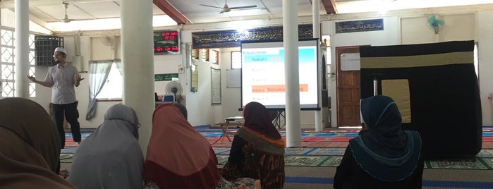 Masjid Jamek is one of @Raub, Pahang.