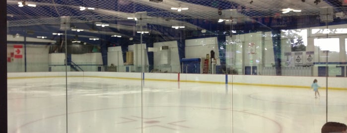 Columbia Ice Rink is one of нαиg συт/sиα¢кs.