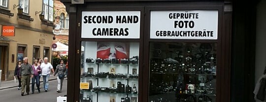 Foto Second Hand Camera is one of VIENNA.