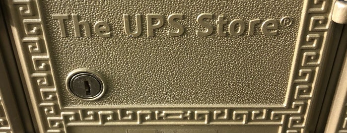 The UPS Store is one of Locais curtidos por Steve.