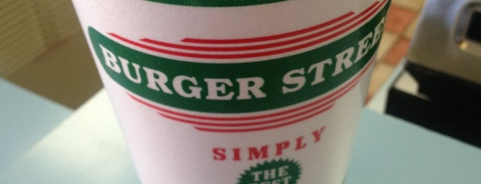 Burger Street is one of Posti che sono piaciuti a Ken.