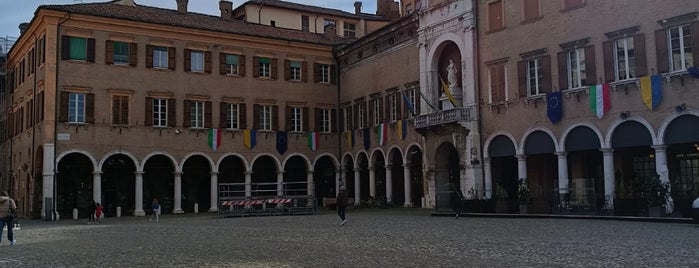 Piazza Grande is one of Italy'17.