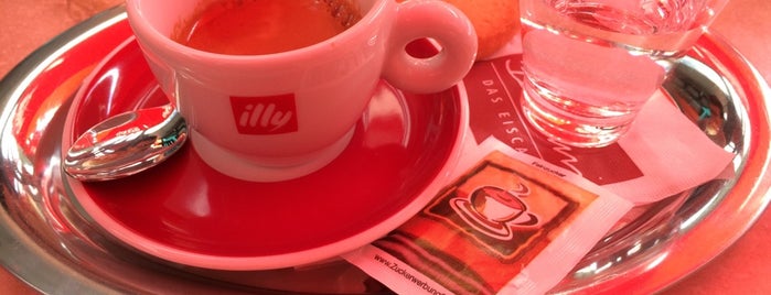 Eiscafé Bellini is one of Posti che sono piaciuti a Михаил.