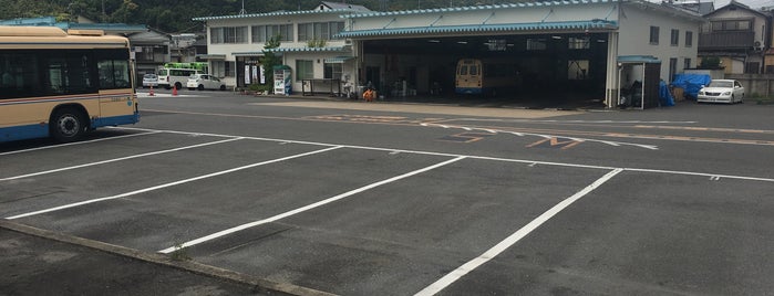 新山崎橋 バス停 is one of 京阪宇治バス・京阪シティバスのバス停.