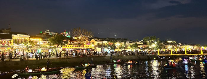 Hội An is one of Favorite affordable date spots.