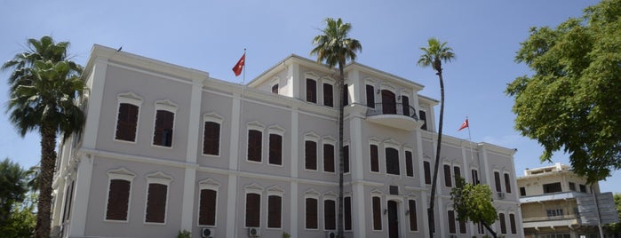 Seyhan Kaymakamlığı is one of สถานที่ที่ murat ถูกใจ.